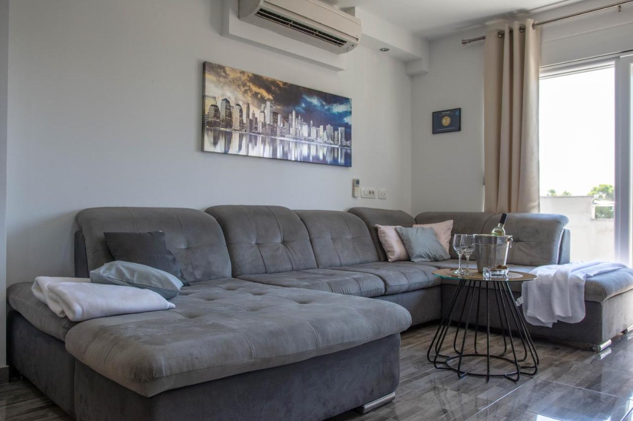 Deluxe Apartment Bellacosta Kaštela Exterior foto