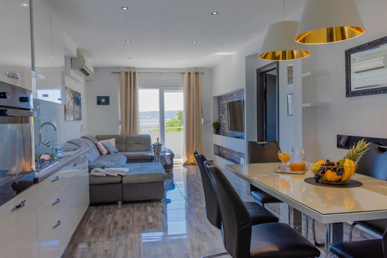 Deluxe Apartment Bellacosta Kaštela Exterior foto