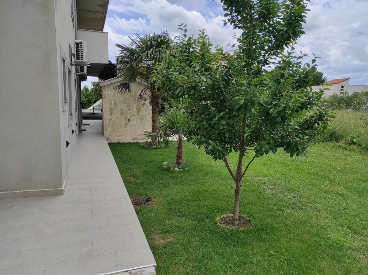 Deluxe Apartment Bellacosta Kaštela Exterior foto